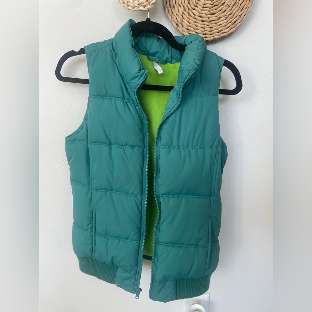 Old Navy turquoise puffer vest
